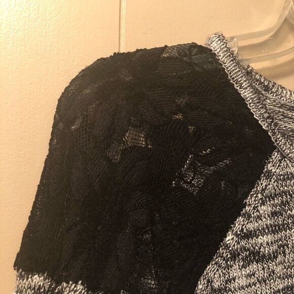 Lace shoulder sweater  - Picture 2 of 4